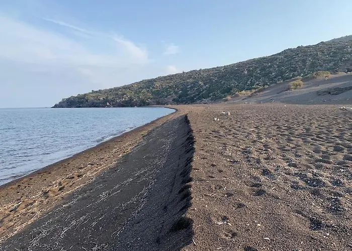 Traumhaus Nisyros Βίλα Πάλοι
